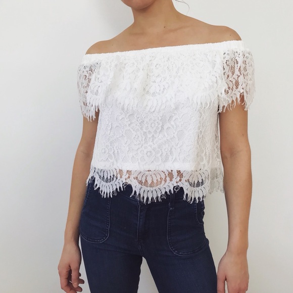 Forever 21 | Tops | White Lace Off The 